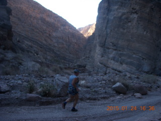 2618 8vq. Death Valley - Titus Canyon drive  - Adam running