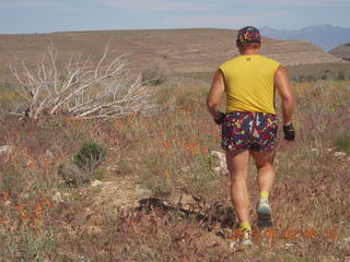 129 8z2. Adam running at Grand Gulch