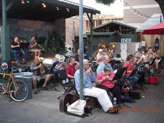 27 8z6. Austin restaurant and pub band
