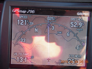 7 8zu. follow the magenta line with a tailwind