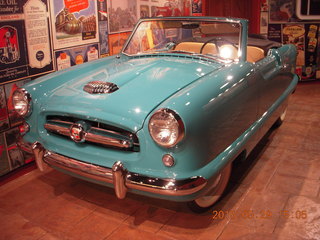 205 8zv. Gateway car museum - Nash