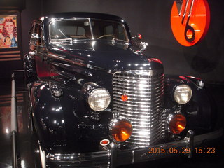 220 8zv. Gateway car museum