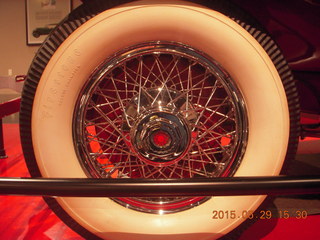 Gateway car museum - Duesenberg wheel
