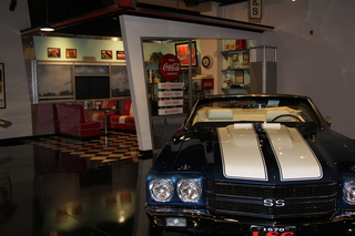 Gateway car museum - SS