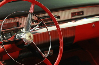 Gateway car museum - Duesenberg wheel hub