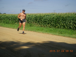 2799 91q. Afton, Minnesota, run - Adam running