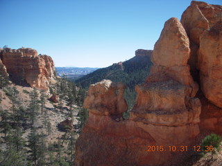 11 94x. Bryce Canyon - Peek-a-Boo loop