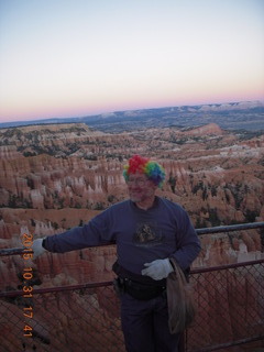 51 94x. Bryce Canyon sunset + Adam with multicolor wig