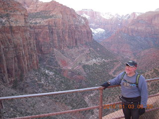 29 973. Zion National Park - Canyon Overlook hike - Adam