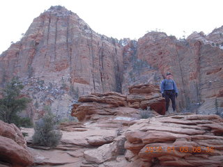 35 973. Zion National Park - Canyon Overlook hike - Adam