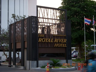 27 98s. Bangkok - Royal River Hotel run
