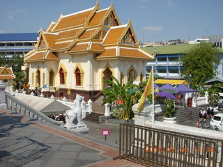 96 98s. Bangkok big-Buddha temple