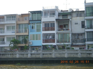 160 98s. Bangkok  - boat ride - apartments