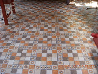 31 98t. interesting floor pattern