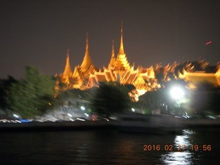 158 98t. Bangkok dinner boat ride- royal palace