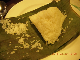 169 98v. Singapore rice inside banana leaf