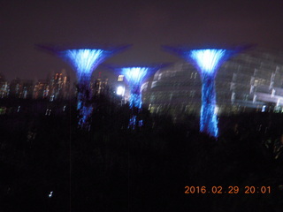 237 98v. Singapore lights