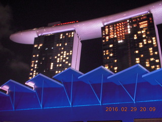 239 98v. Singapore MBS at night