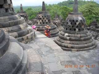 88 994. Indonesia - Borobudur temple