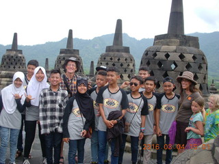 136 994. Indonesia - Borobudur temple - kids