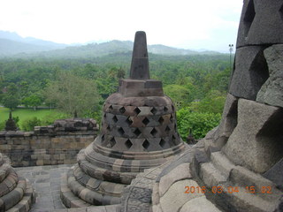 137 994. Indonesia - Borobudur temple