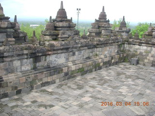 151 994. Indonesia - Borobudur temple