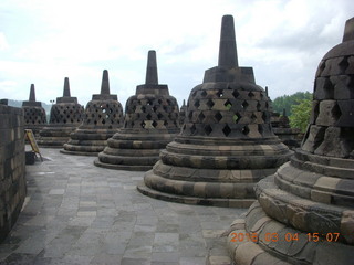 157 994. Indonesia - Borobudur temple