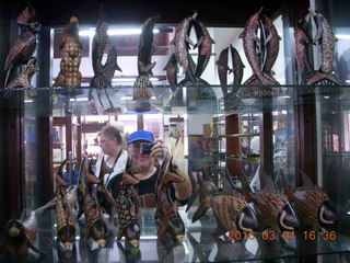 271 994. Indonesia - silver-and-stuff shop