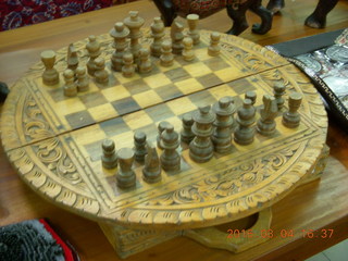 274 994. Indonesia - silver-and-stuff shop - chess set