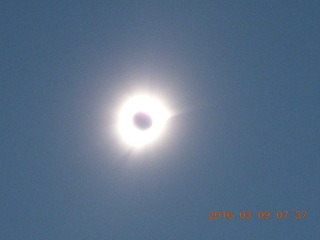 36 999. Makassar Straight total solar eclipse - totality