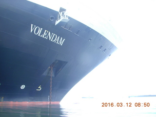 3 99c. Indonesia - Lombok - tender boat ride - Volendam