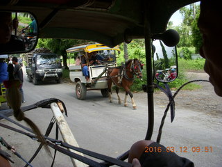 38 99c. Indonesia - Lombok - horse-drawn carriage ride