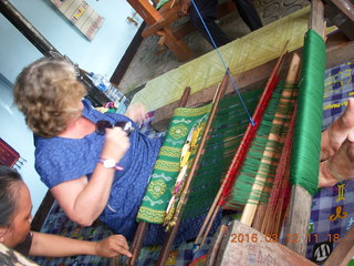 77 99c. Indonesia - Lombok - loom-weaving village