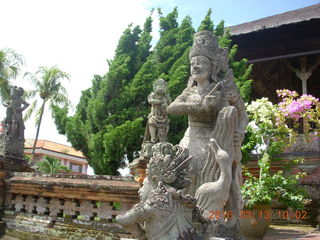 122 99d. Indonesia - Bali - temple at Klungkung +++