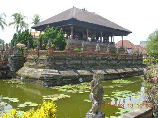 129 99d. Indonesia - Bali - temple at Klungkung