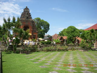 132 99d. Indonesia - Bali - temple at Klungkung