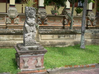 143 99d. Indonesia - Bali - temple at Klungkung