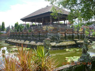 180 99d. Indonesia - Bali - temple at Klungkung