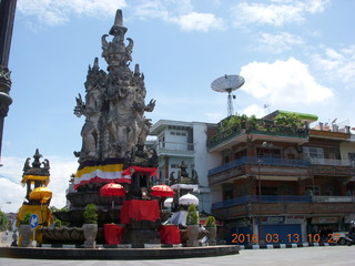 185 99d. Indonesia - Bali - temple at Klungkung - outside