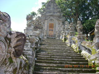 242 99d. Indonesia - Bali - temple at Bangli