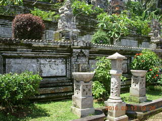 246 99d. Indonesia - Bali - temple at Bangli