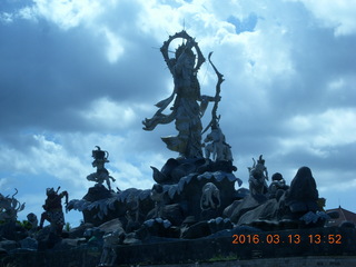 354 99d. Indonesia - Bali - bus ride - monument