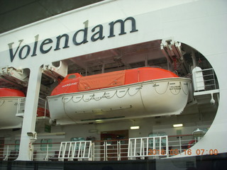 3 99g. leaving the Volendam