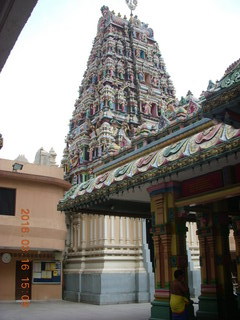 46 99g. Malaysia - Kuala Lumpur food tour - Hindu temple