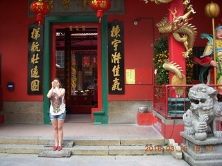 50 99g. Malaysia - Kuala Lumpur food tour - Chinese temple