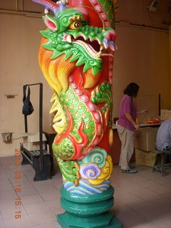 54 99g. Malaysia - Kuala Lumpur food tour - Chinese temple