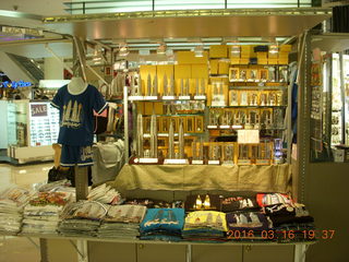 166 99g. Malaysia - Kuala Lumpur food tour - shopping mall