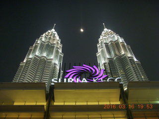 173 99g. Malaysia - Kuala Lumpur food tour - twin Petronas towers with moon