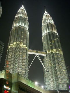 174 99g. Malaysia - Kuala Lumpur food tour - twin Petronas towers