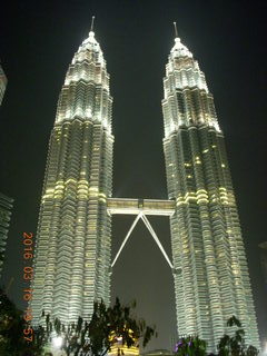 176 99g. Malaysia - Kuala Lumpur food tour - twin Petronas towers +++